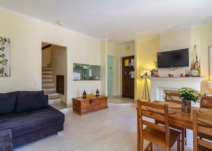 Old Village וילהמורה