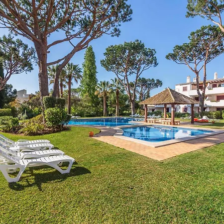 아파트 Old Village