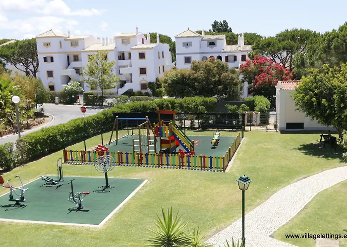 Old Village فيلامورا